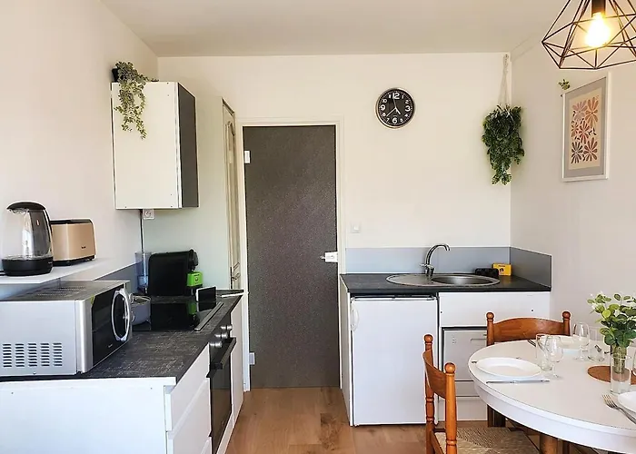 Au Bord De L'eau, Proche Plages *